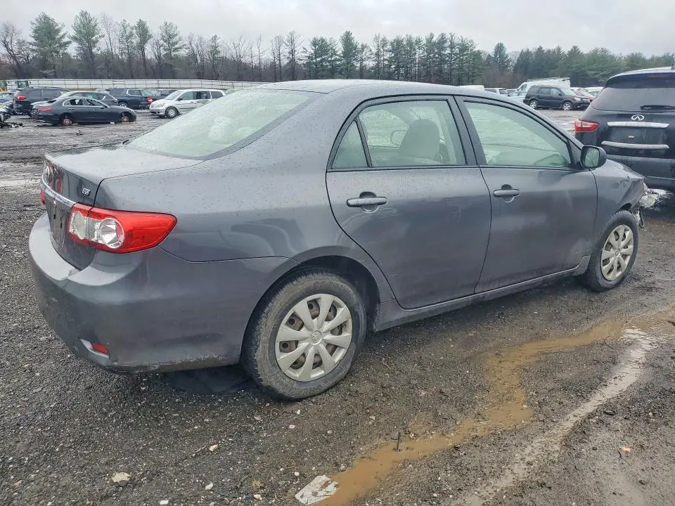 2011 TOYOTA COROLLA LE  