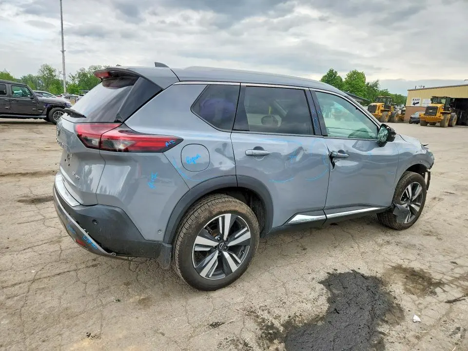 2023 NISSAN ROGUE SL  