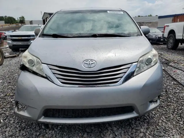 2015 TOYOTA SIENNA XLE  