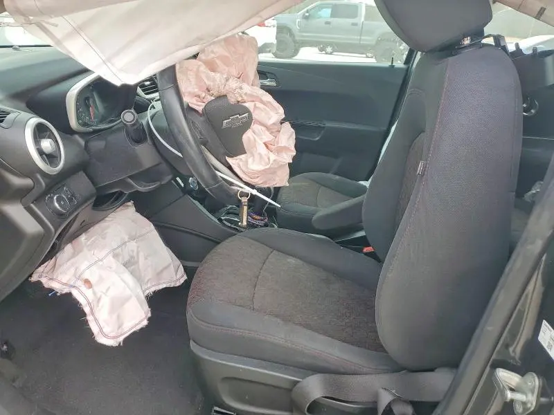 2018 CHEVROLET SONIC LT  