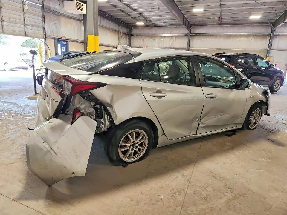 2019 TOYOTA PRIUS LE  