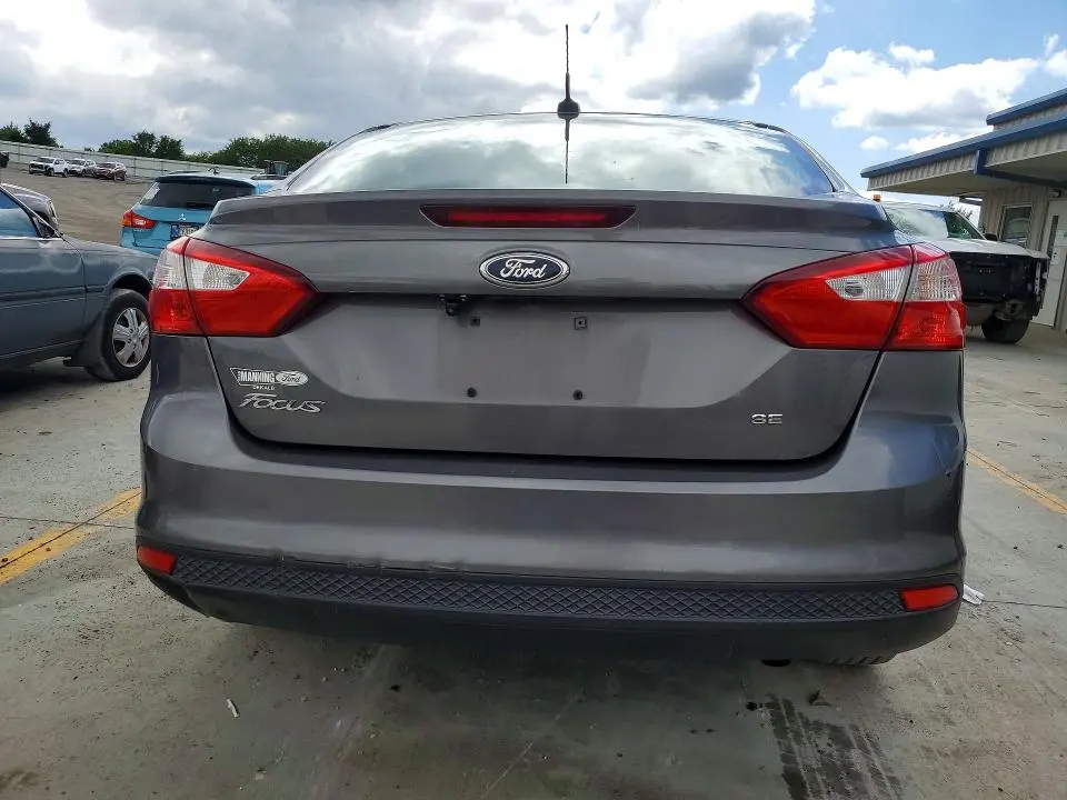 2012 FORD FOCUS SE  