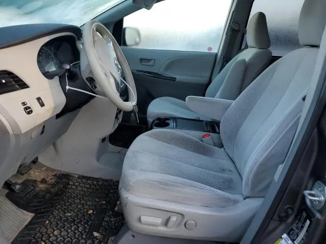 2012 TOYOTA SIENNA LE  