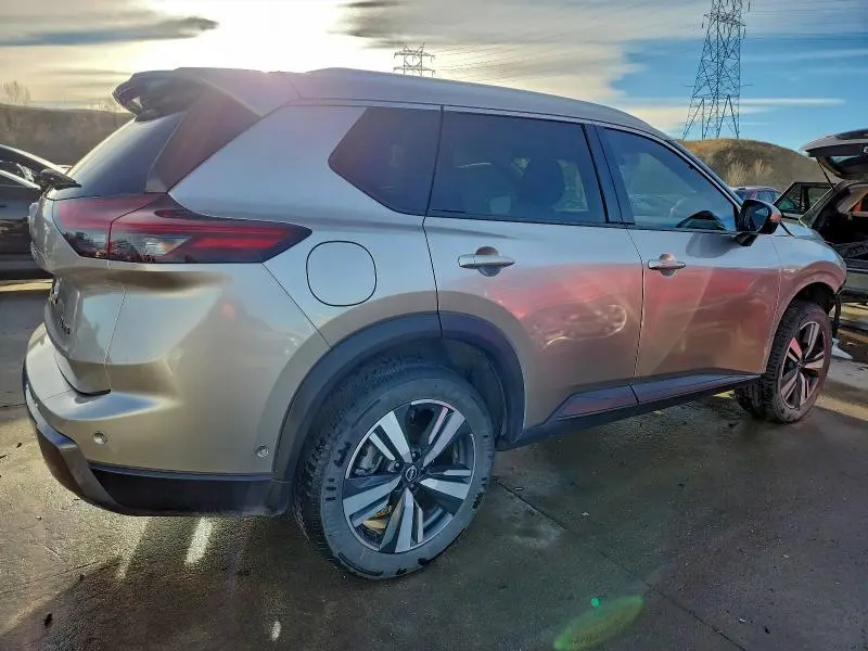 2025 NISSAN ROGUE SL  