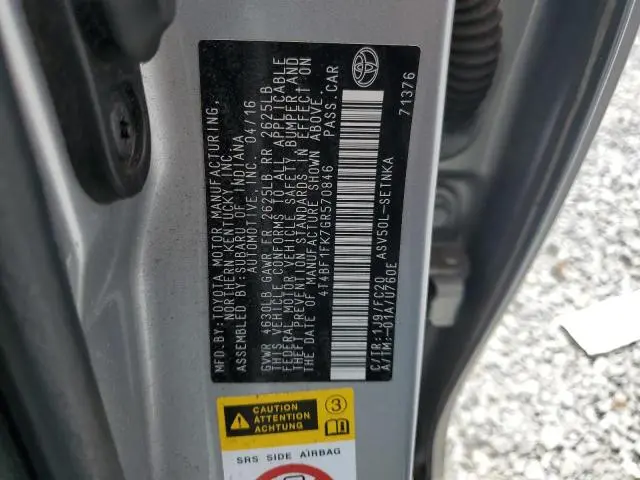 2016 TOYOTA CAMRY LE  