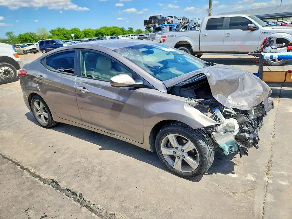 2011 HYUNDAI ELANTRA GLS  