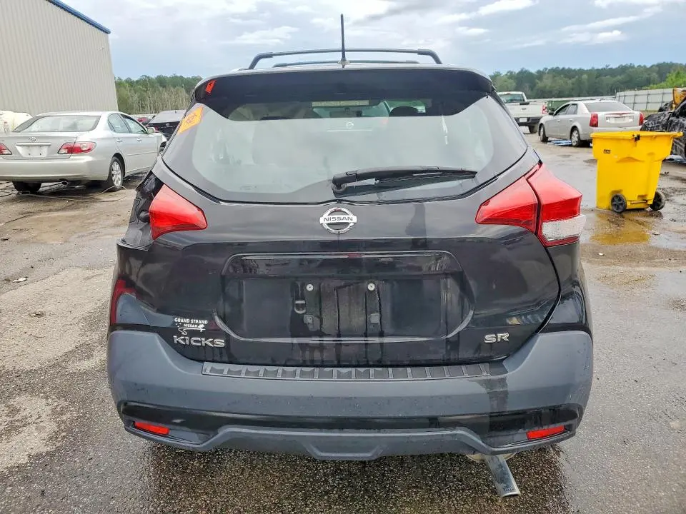 2019 NISSAN KICKS SR  