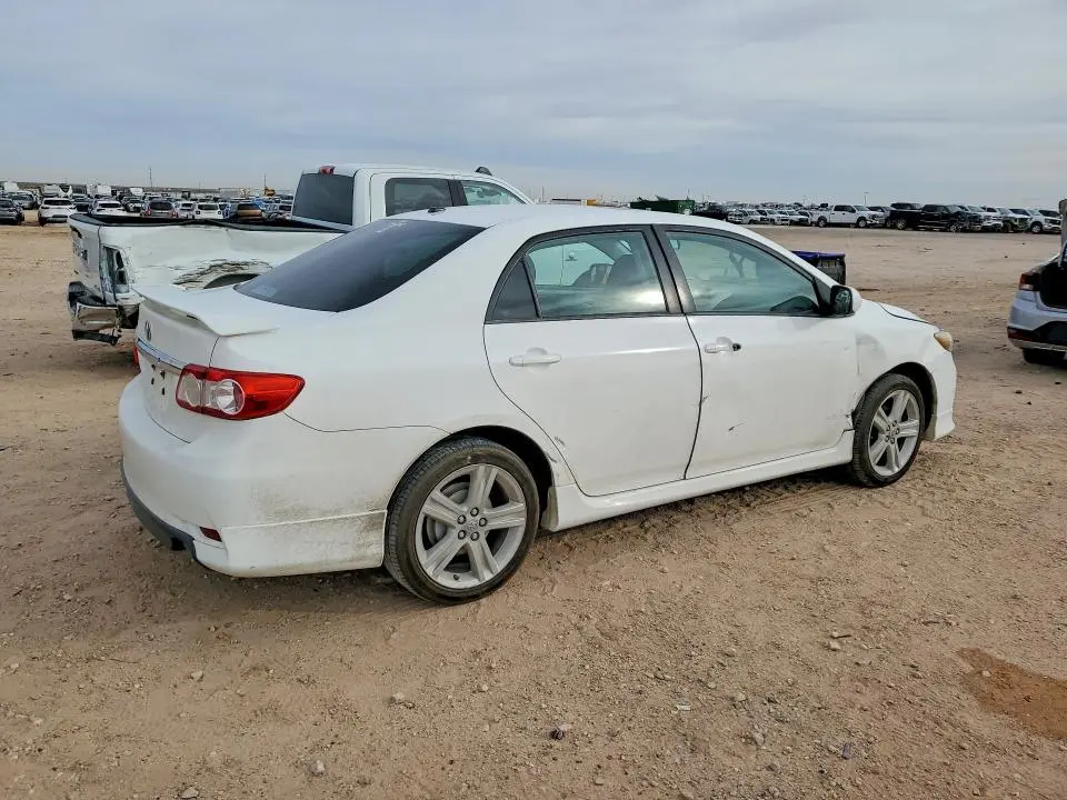 2013 TOYOTA COROLLA   