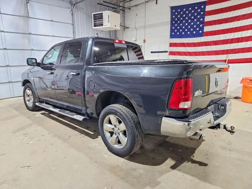 2017 RAM 1500 SLT  