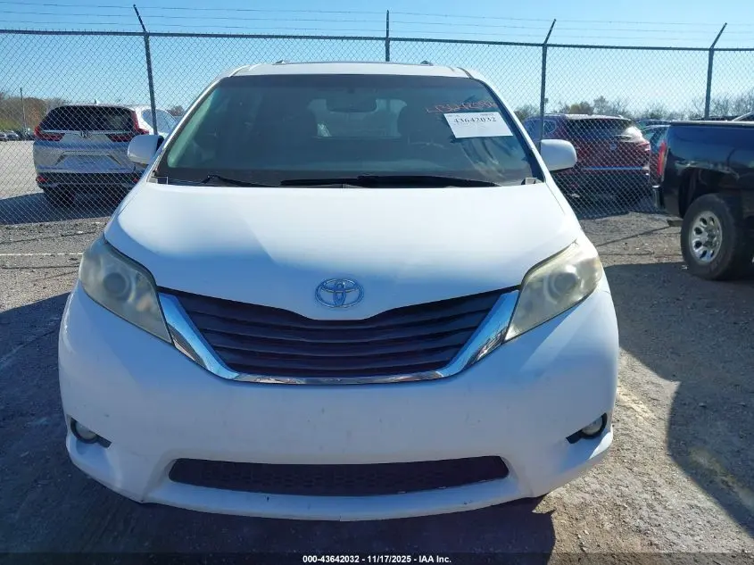 2011 TOYOTA SIENNA XLE V6