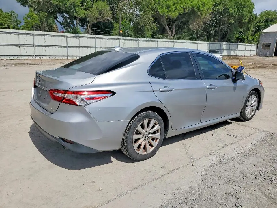 2019 TOYOTA CAMRY LE  