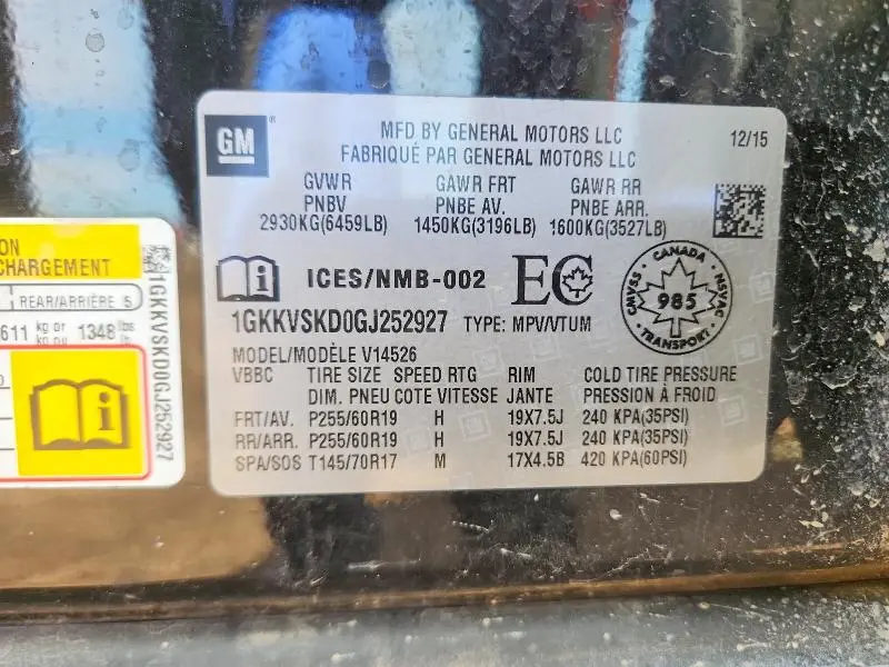 2016 GMC ACADIA SLT-2  