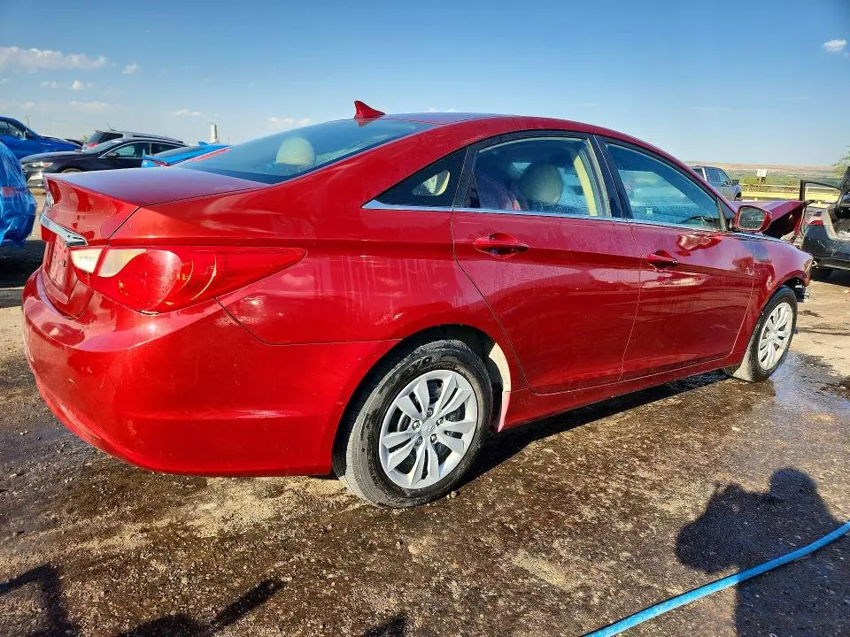 2011 HYUNDAI SONATA GLS  