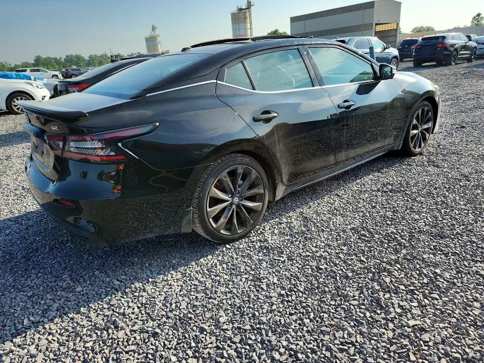 2021 NISSAN MAXIMA SR  