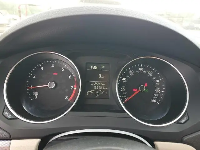 2016 VOLKSWAGEN JETTA SE  