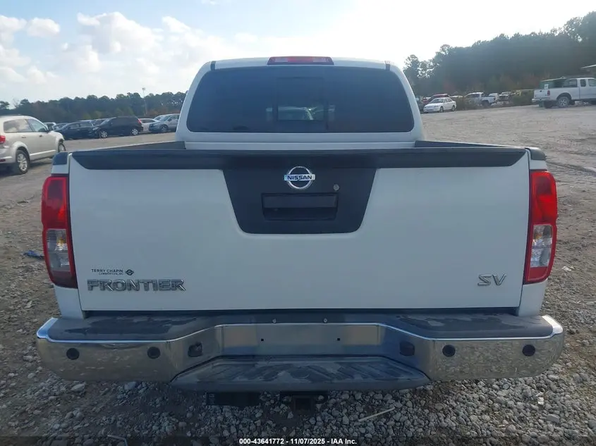 2016 NISSAN FRONTIER SV