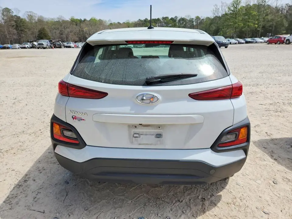 2021 HYUNDAI KONA SE  