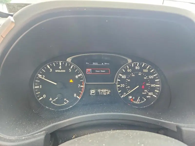 2015 NISSAN PATHFINDER SV  