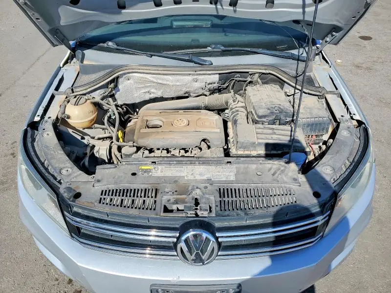 2014 VOLKSWAGEN TIGUAN S  