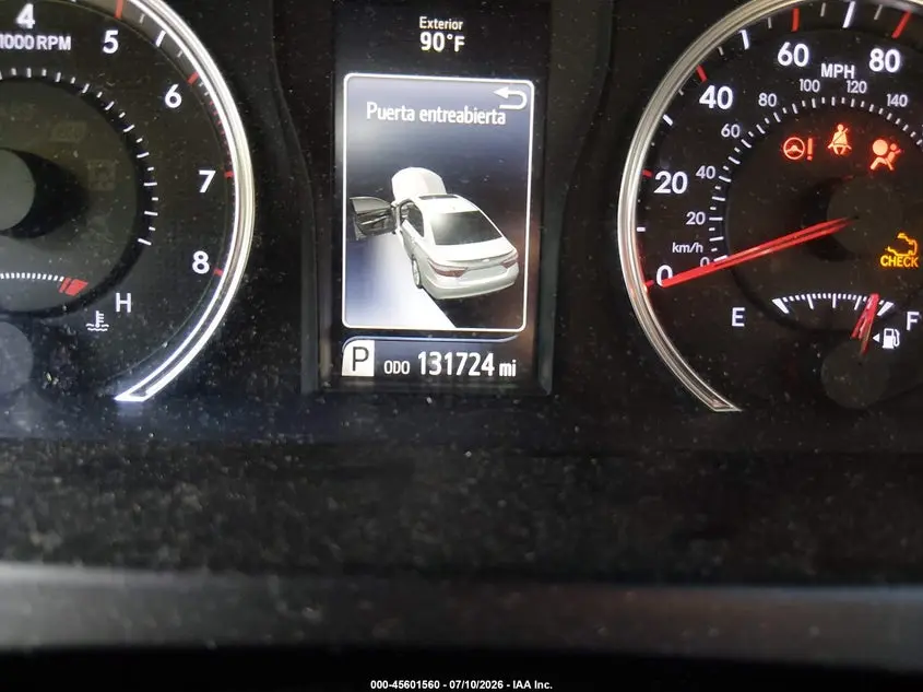 2016 TOYOTA CAMRY SE