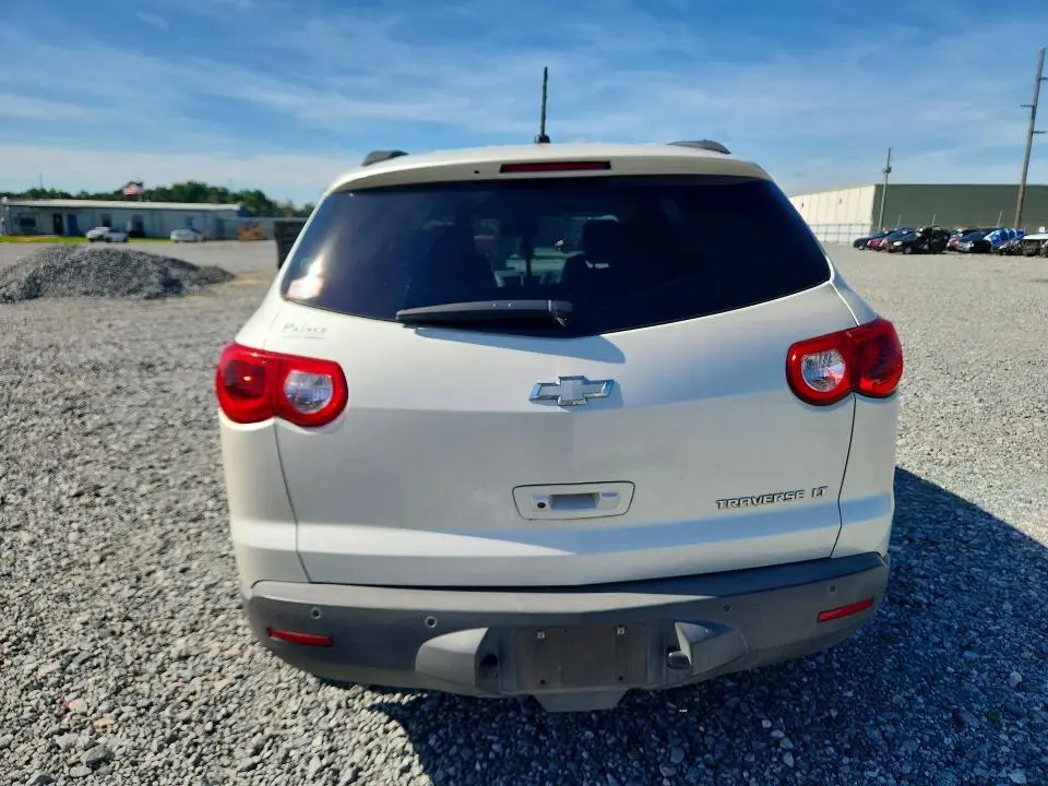 2012 CHEVROLET TRAVERSE LT  