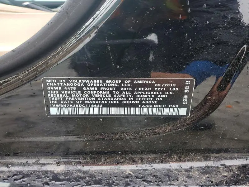 2013 VOLKSWAGEN PASSAT SE  