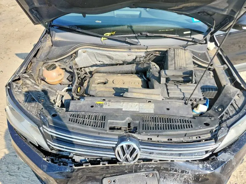 2014 VOLKSWAGEN TIGUAN S  