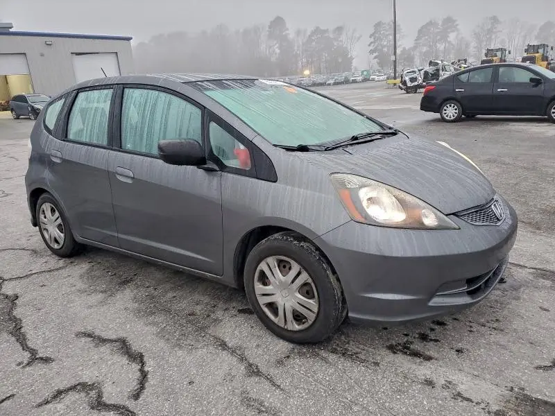 2011 HONDA FIT   