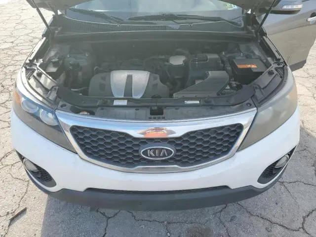 2011 KIA SORENTO BASE  