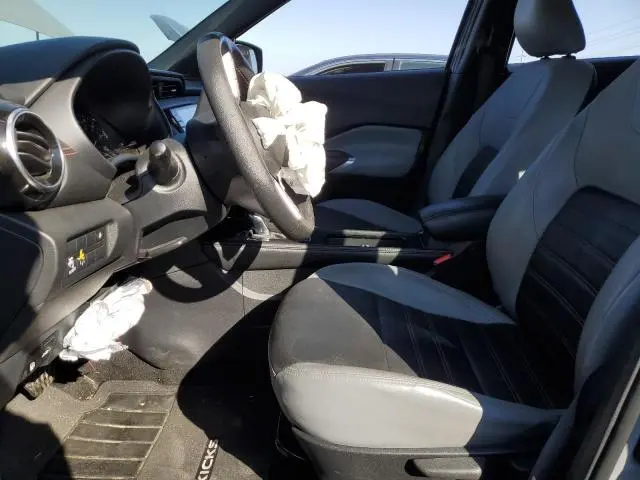 2021 NISSAN KICKS SR