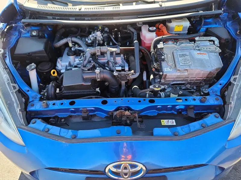 2018 TOYOTA PRIUS C   