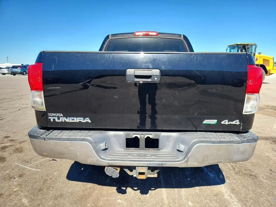 2011 TOYOTA TUNDRA CREWMAX SR5  