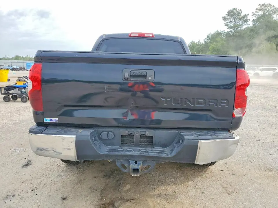 2016 TOYOTA TUNDRA CREWMAX LIMITED  