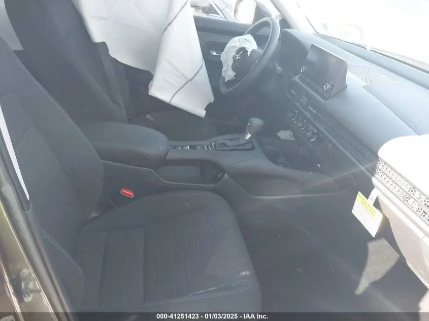 2025 HONDA HR-V AWD LX