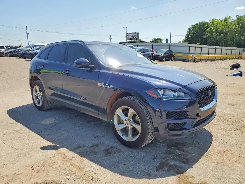 2018 JAGUAR F-PACE   