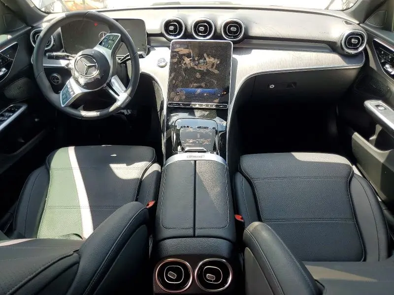 2025 MERCEDES-BENZ C 300  