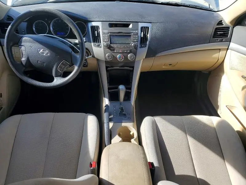 2010 HYUNDAI SONATA GLS  