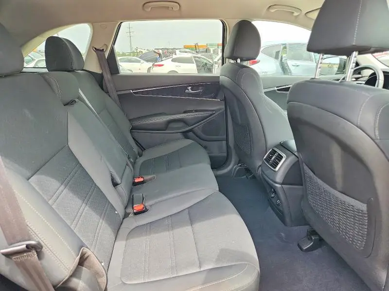 2020 KIA SORENTO S  