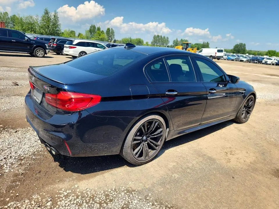 2018 BMW M5   