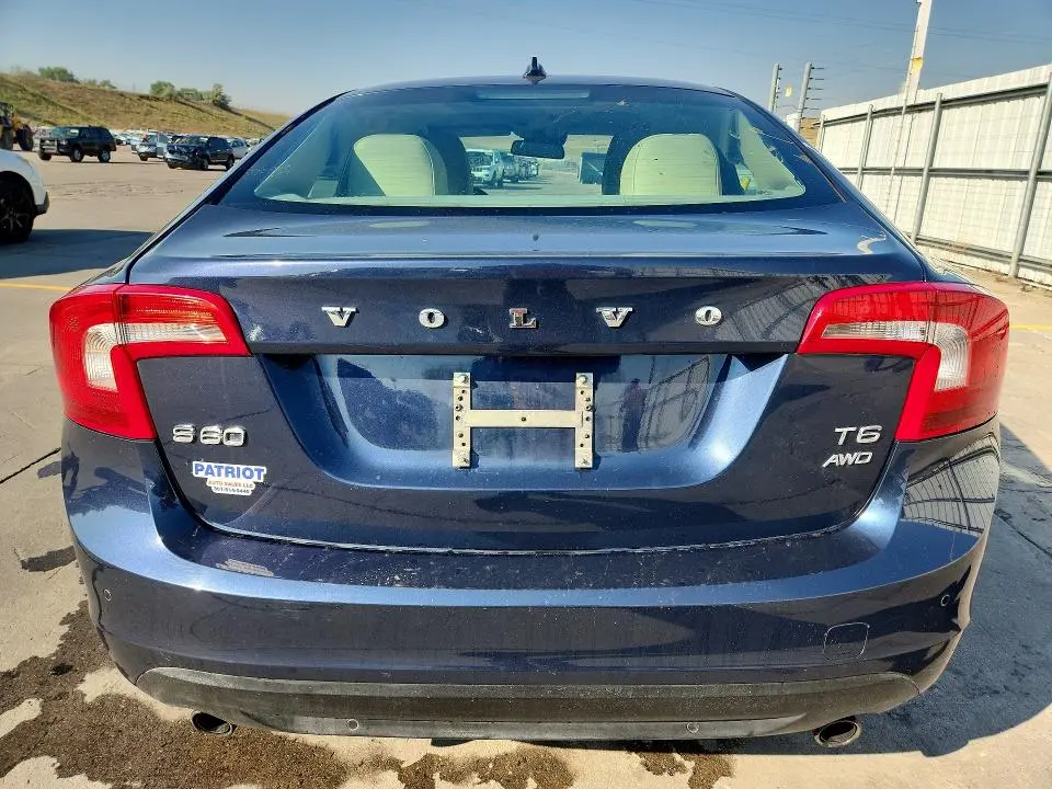 2011 VOLVO S60 T6  