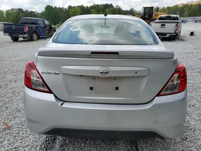 2019 NISSAN VERSA S  