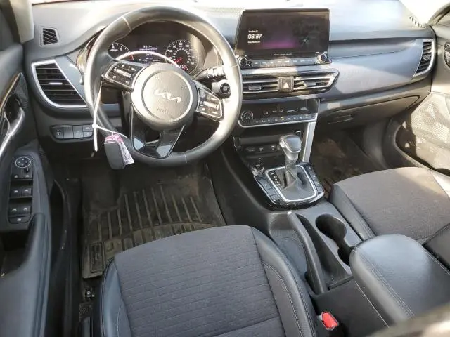 2022 KIA SELTOS S  