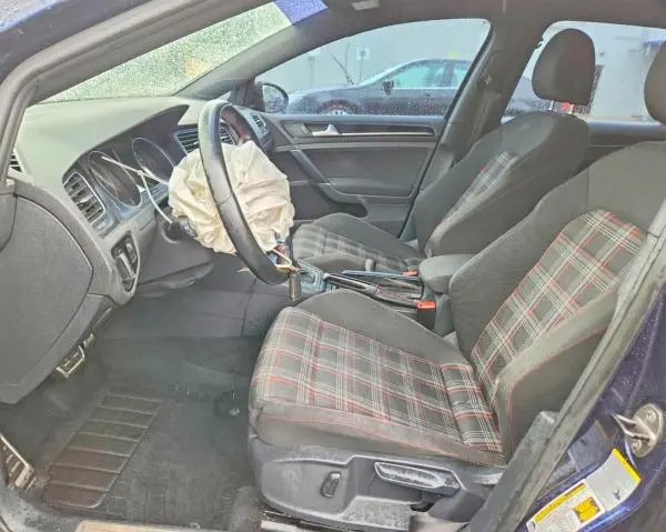2015 VOLKSWAGEN GTI   