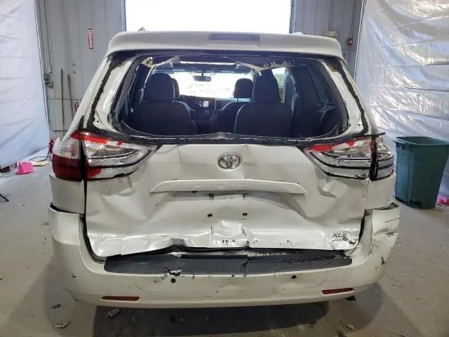 2015 TOYOTA SIENNA XLE  