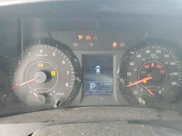2015 TOYOTA SIENNA LE  