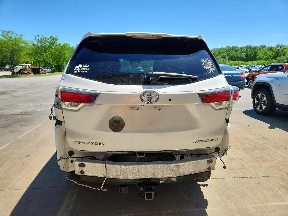2015 TOYOTA HIGHLANDER LIMITED  
