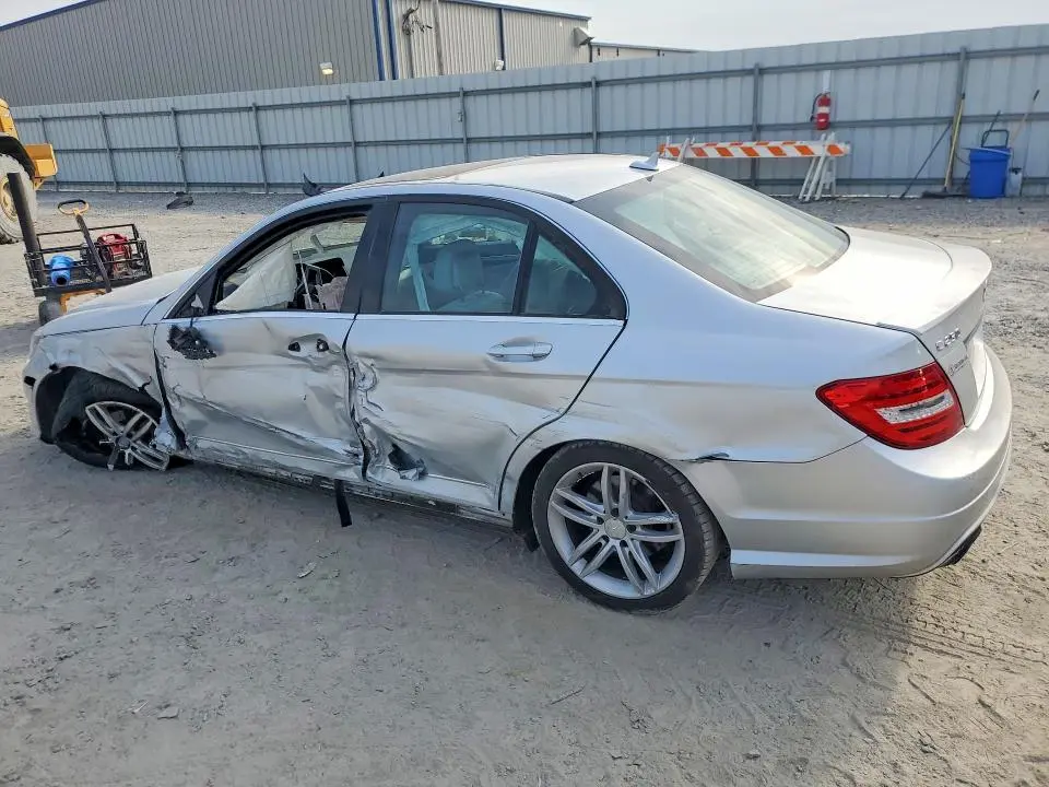 2013 MERCEDES-BENZ C 250  
