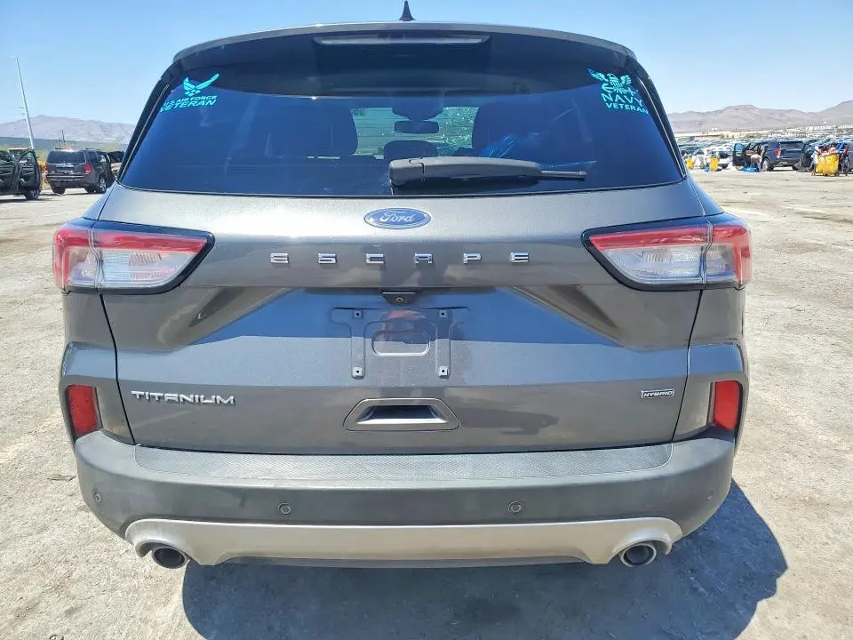2022 FORD ESCAPE TITANIUM  