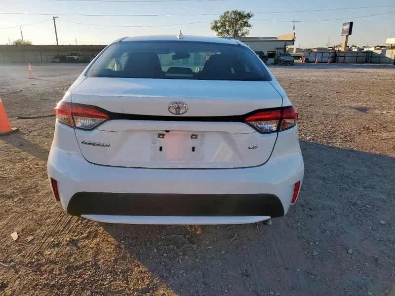 2022 TOYOTA COROLLA LE  