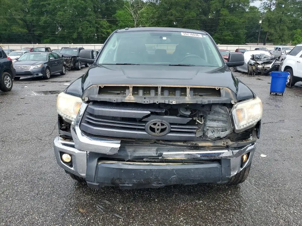 2015 TOYOTA TUNDRA CREWMAX SR5  